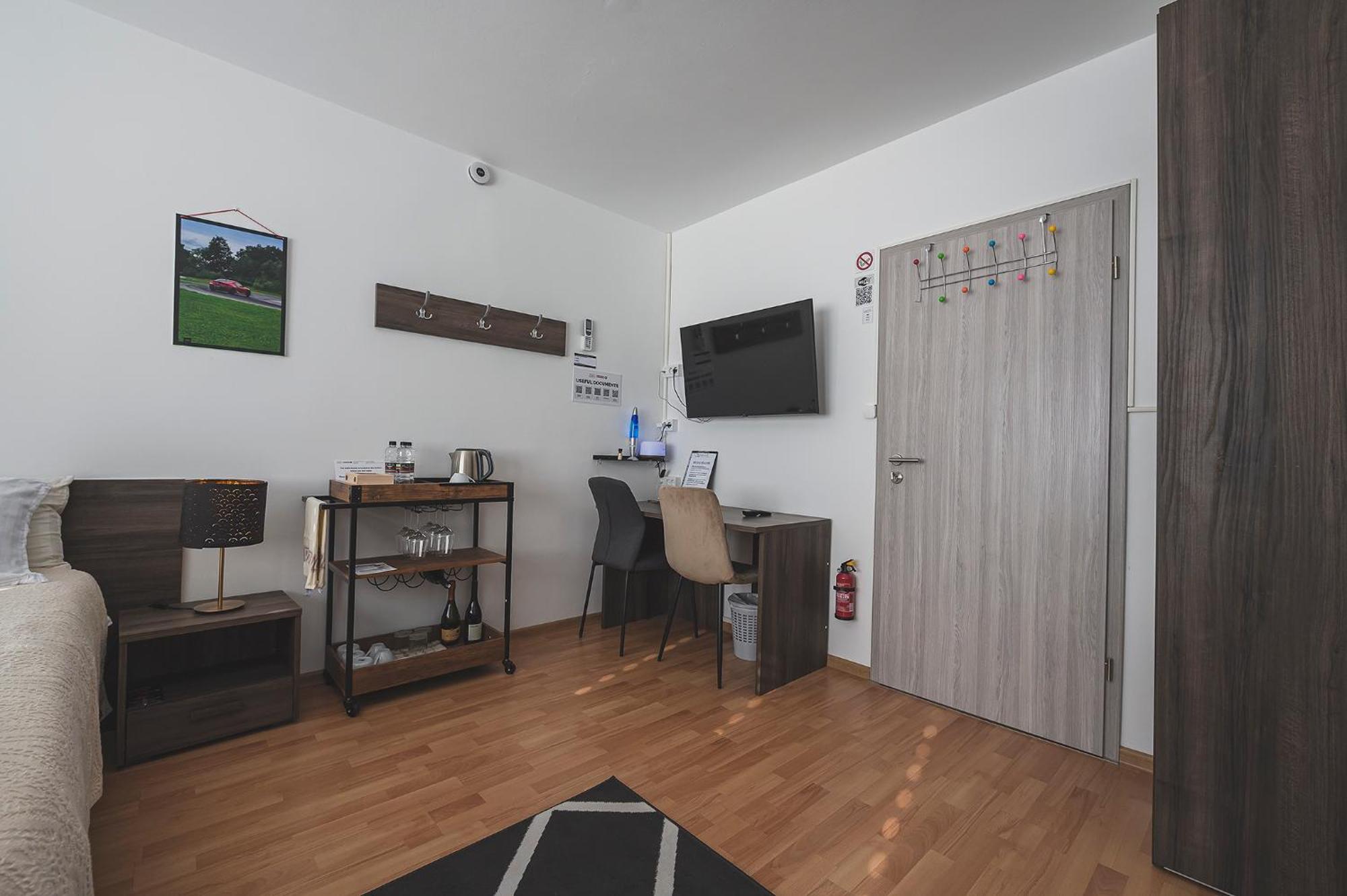 Do Avta Rooms Ljubljana Ngoại thất bức ảnh